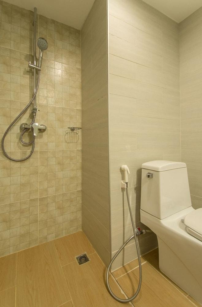 Prachuap Grand Hotel Prachuap Khiri Khan Bagian luar foto