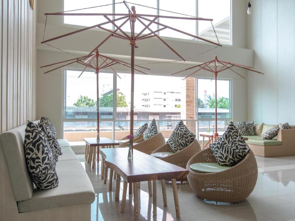 Prachuap Grand Hotel Prachuap Khiri Khan Bagian luar foto
