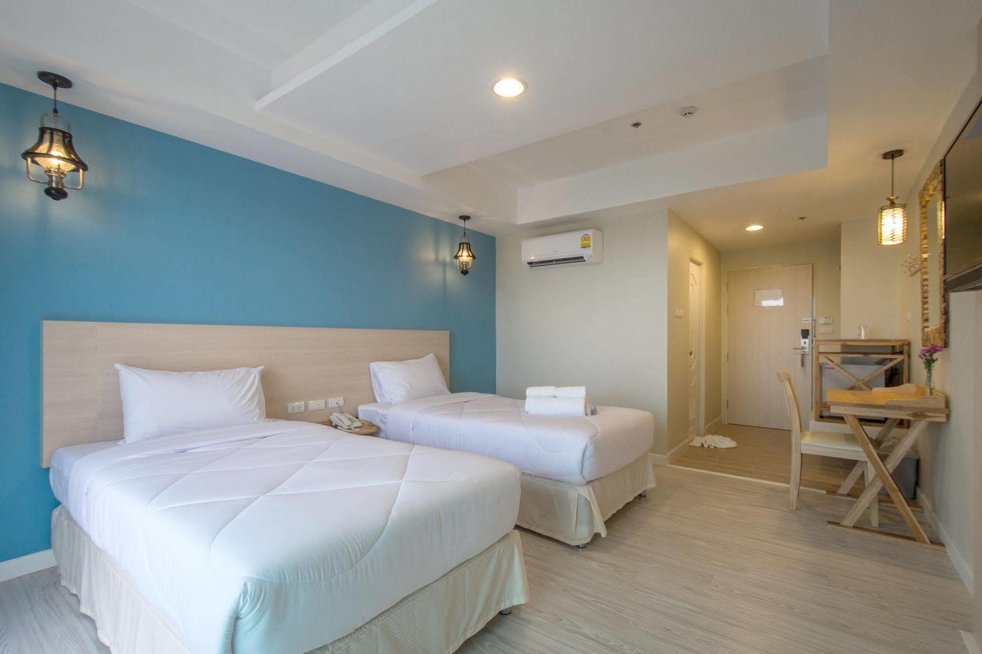 Prachuap Grand Hotel Prachuap Khiri Khan Bagian luar foto